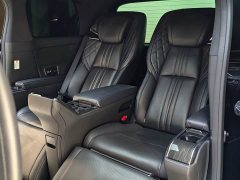 Lexus LM 300h Edition - фото 16