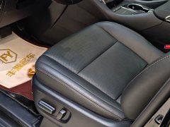 Lexus LM 300h Edition - фото 7