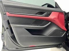 Porsche Taycan - фото 15