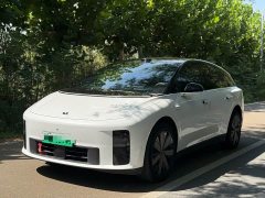 Li Auto i6 AWD Edition - фото 1