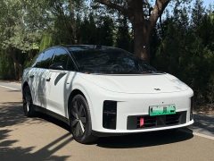 Li Auto i6 AWD Edition - фото 3