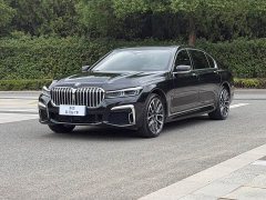 BMW 7 740Li xDrive Version M - фото 2