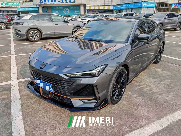 Changan UNI-V 1.5T Edition - автомобиль из Китая