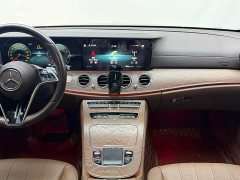 Mercedes-Benz E 300 L Luxury Version - фото 14