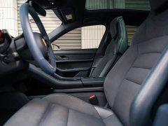 Porsche Taycan 4S - фото 15
