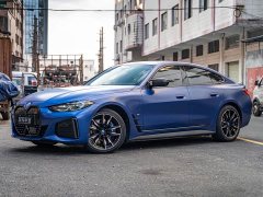 BMW i4 M50 - фото 1
