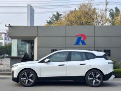 BMW iX xDrive40 - фото 3