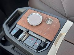 BMW iX xDrive40 - фото 9