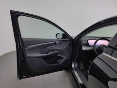 BMW 28T Edition - фото 8