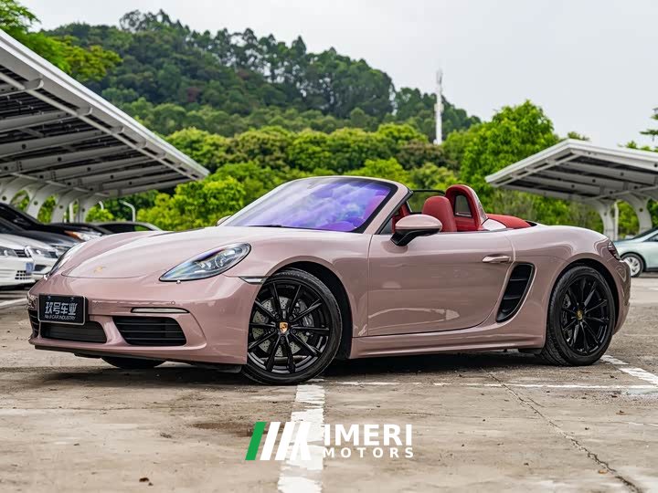 Porsche 718 Boxster 2.0T - автомобиль из Китая