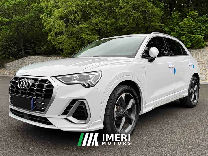 Audi Q3 35 TFSI Fashion Version