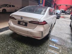BMW 5 530Li Version Luxury - фото 3