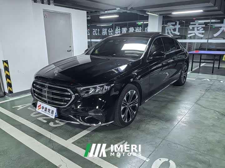 Mercedes-Benz E 300 L Luxury Version