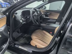 Mercedes-Benz E 300 L Luxury Version - фото 4