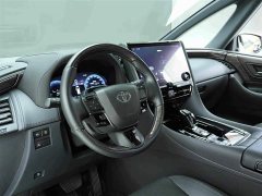 Mercedes-Benz 2.5L Premium Edition - фото 7