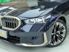 BMW 5 530Li Deluxe Version Luxury - фото 19