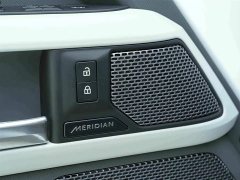 Land Rover 110 P400 Edition - фото 15