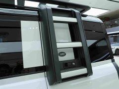 Land Rover 110 P400 Edition - фото 18