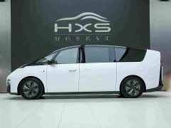 Li Auto MEGA Home Edition - фото 3