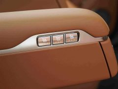 AITO M8 EREV Max Edition 37kWh 6 Edition (192) - фото 20
