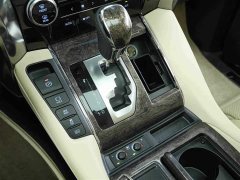 Mercedes-Benz 2.5L Premium Edition - фото 10