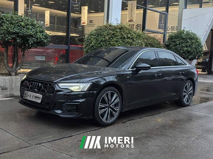 Audi A6L 45 TFSI quattro Version - автомобиль из Китая