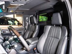 Lexus LM 300h Edition - фото 8