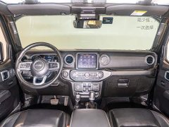 Audi 2.0T 4xe - фото 11