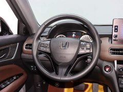 Honda UR-V 370TURBO 2WD Edition - фото 12