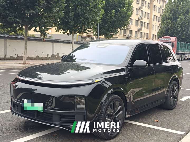 Li Auto L8 Pro - автомобиль из Китая