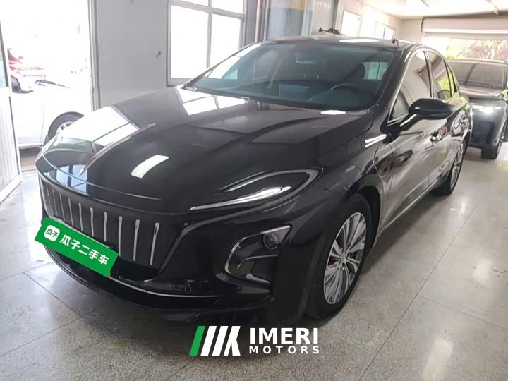 FAW E-QM5 620km PLUS - автомобиль из Китая
