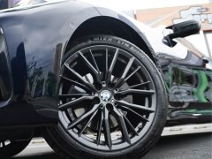BMW 3 325Li M - фото 4