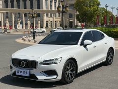 Volvo S60 B4 Luxury Edition - фото 1