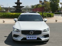 Volvo S60 B4 Luxury Edition - фото 2