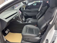 Tesla Model Y Edition - фото 6