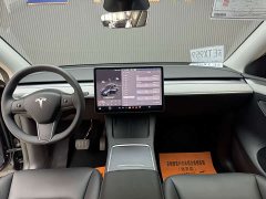 Tesla Model Y Edition - фото 3