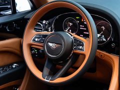 AITO 4.0T V8 - фото 10