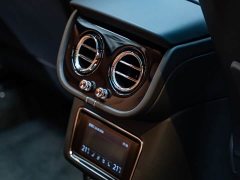 AITO 4.0T V8 - фото 12