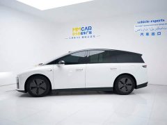 Li Auto i8 Edition - фото 13