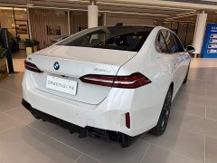 BMW 5 530Li Version M - фото 8