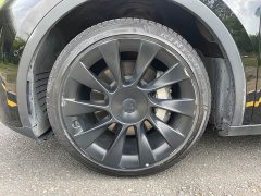 Tesla Model Y Edition - фото 10