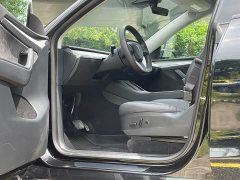 Tesla Model Y Edition - фото 13