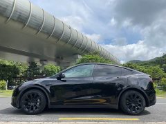 Tesla Model Y Edition - фото 4