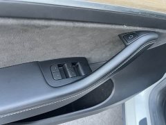 Tesla Model Y 2022 rear-wheel drive version - фото 14