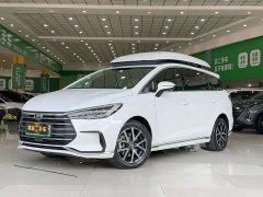 BYD MAX DM-i 105KM Edition - фото 1