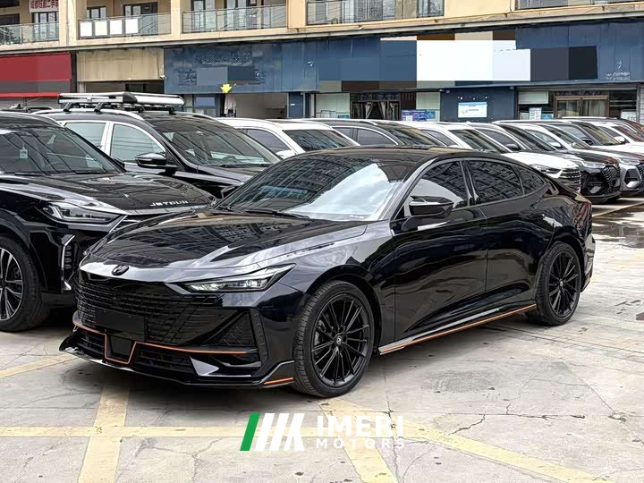 Changan UNI-V 1.5T Edition - автомобиль из Китая