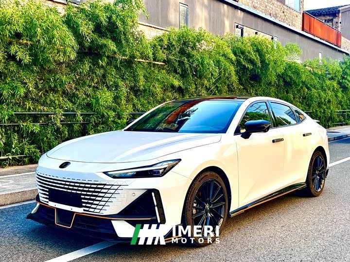 Changan UNI-V 1.5T Edition - автомобиль из Китая