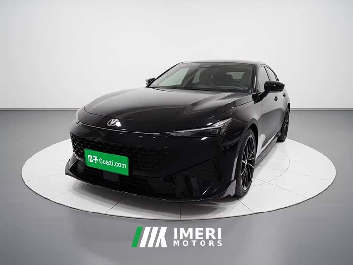 Changan UNI-V 1.5T Premium Version - автомобиль из Китая