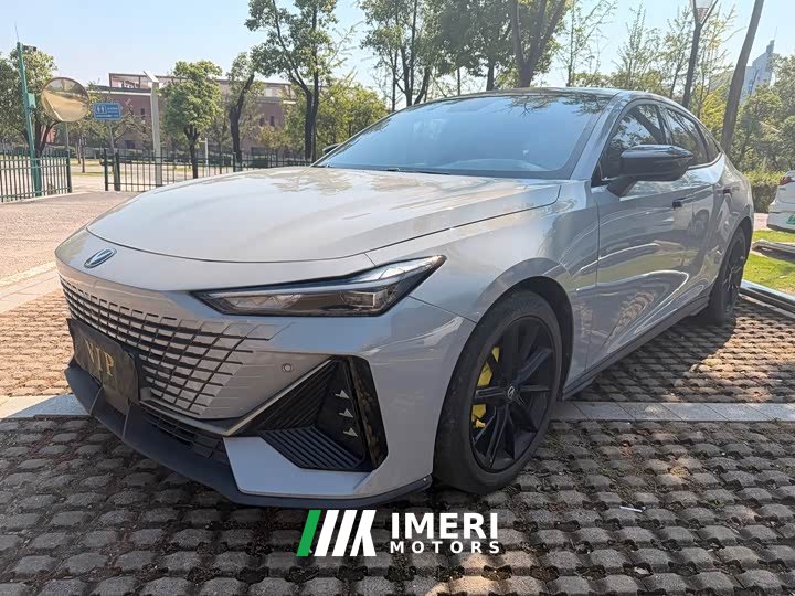 Changan UNI-V 1.5T Premium Version - автомобиль из Китая