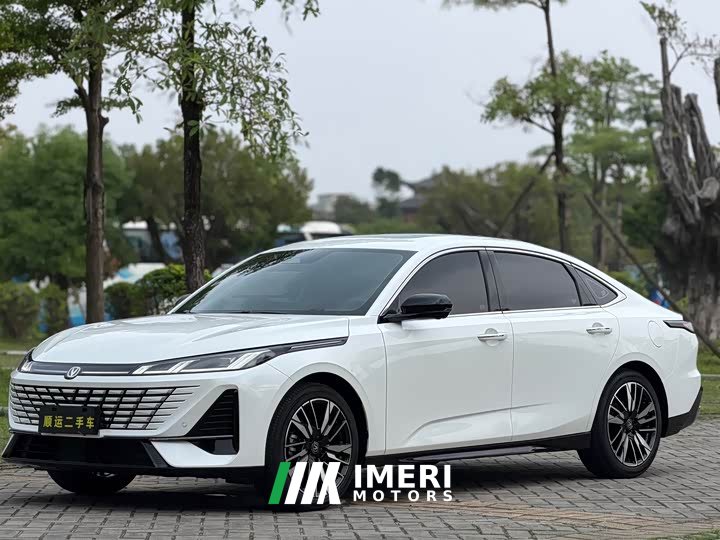 Changan 1.5T 500Bar Smart Version - автомобиль из Китая